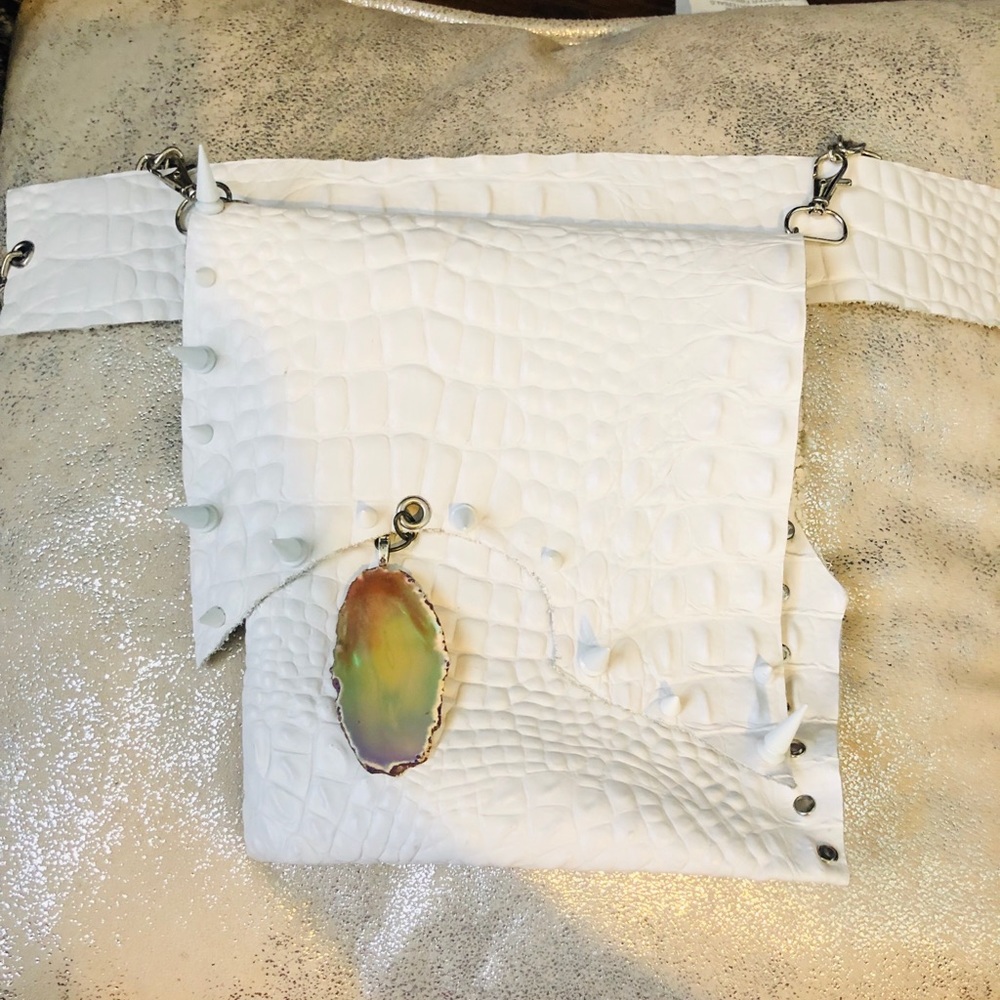 White hot spike agate purse - Picture 2 of 7
